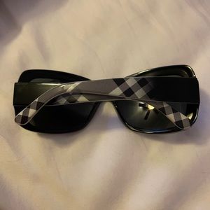 Burberry sunglasses women’s